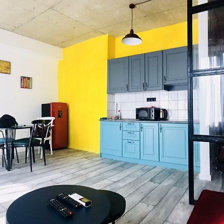 Style Apartments By Happy Place Тбилиси Экстерьер фото