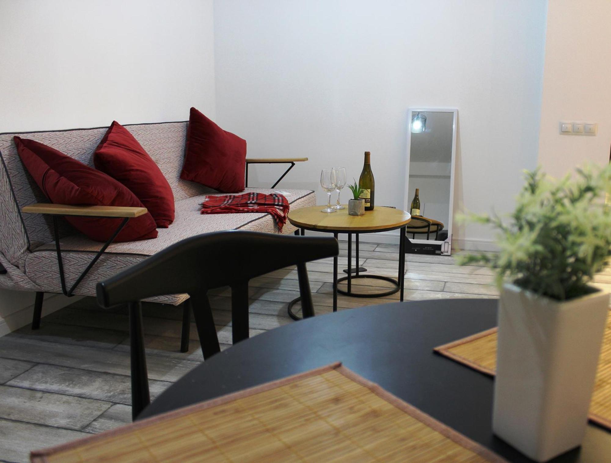 Style Apartments By Happy Place Тбилиси Экстерьер фото