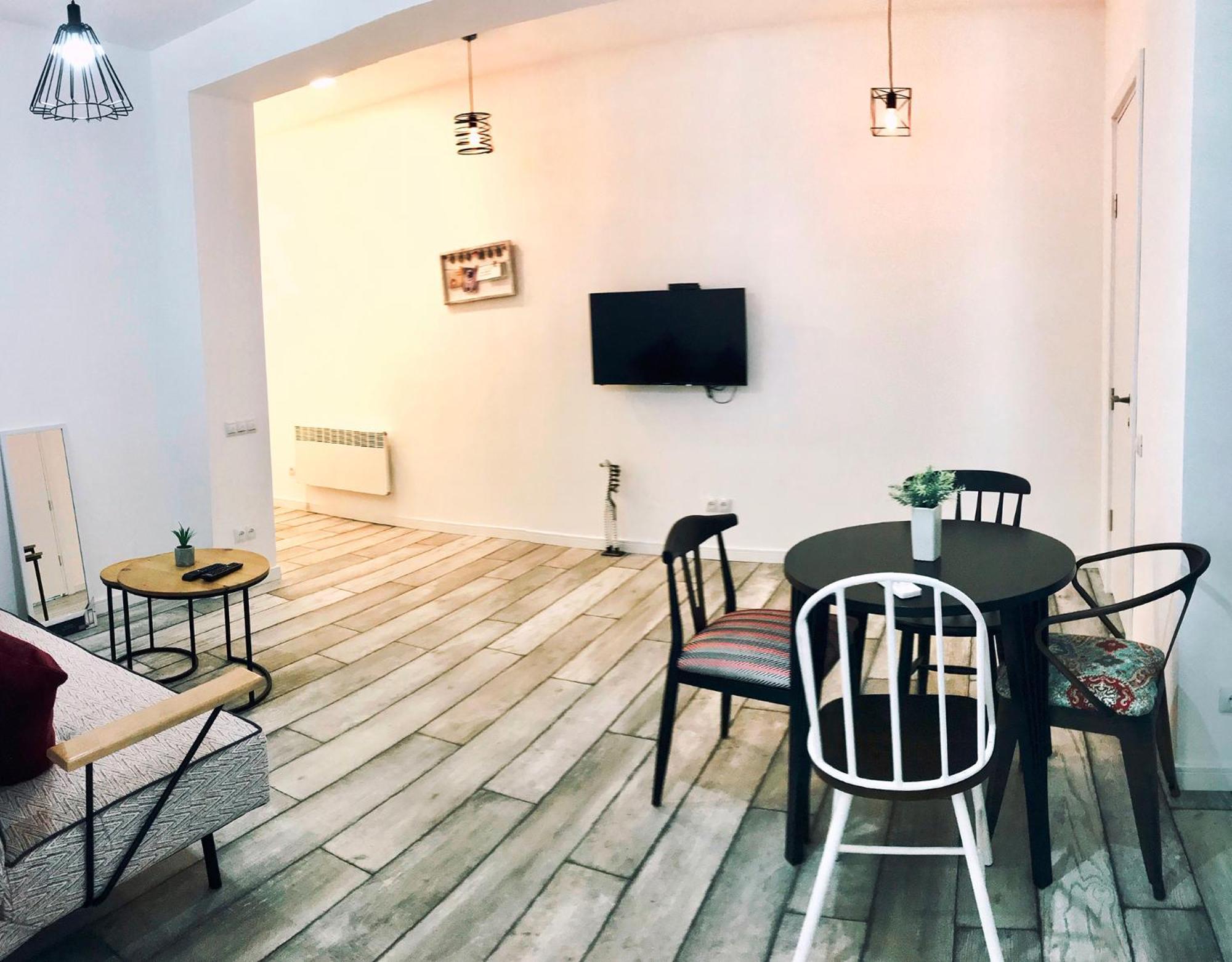 Style Apartments By Happy Place Тбилиси Экстерьер фото